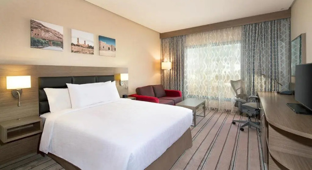 Двухместный люкс c 1 комнатой Hilton Garden Inn Tabuk