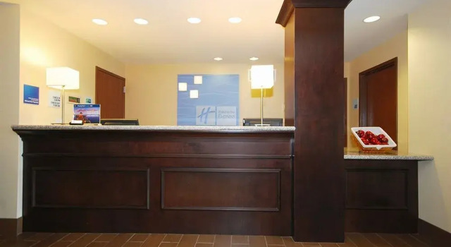 Holiday Inn Express and Suites Kittanning, an IHG Hotel, Varaa Hotelli Kittanning Pennsylvania