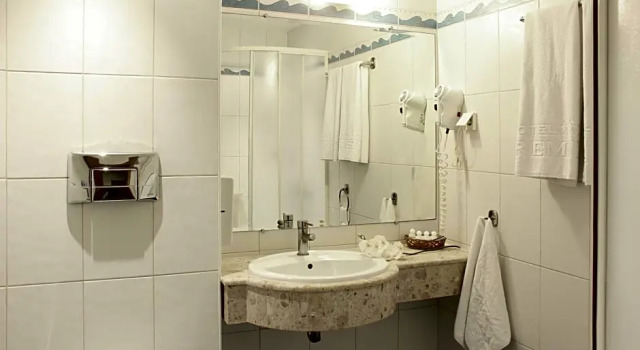 Номер Economy Seventh Mountain Resort