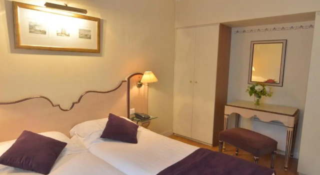 Люкс Hotel Suites Unic Renoir Saint-Germain