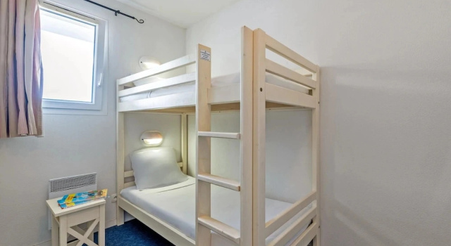 Beach Flat With Pool, Rezerwuj Apartament Hotele w Bretania z parkingiem, Parking