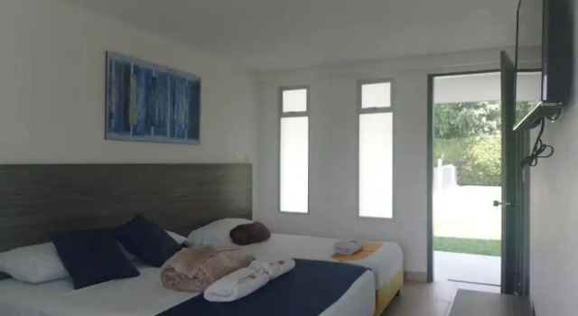 Трёхместный семейный номер Standard Hotel Palo Grande CF Pereira
