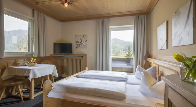 Одноместный номер Classic с балконом Alpenhof Landhotel Restaurant