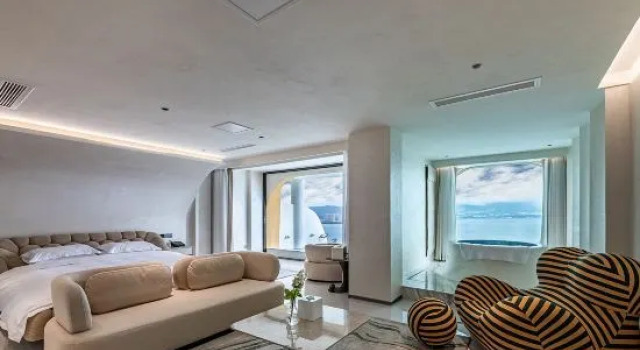 Люкс Dali Hua Xiao Yue Xi Cliff Pool Sea View Hotel (Erhai Branch)