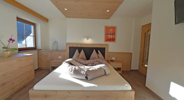 Apartment 4 Holiday - Wolly, Забронировать Апартаменты/квартира Санта-Кристина-Вальгардена Валь-Гардена