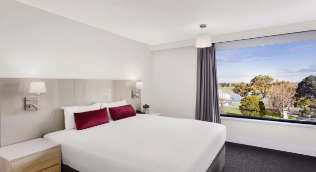 Двухместный номер Superior с видом на озеро Mercure Melbourne Albert Park