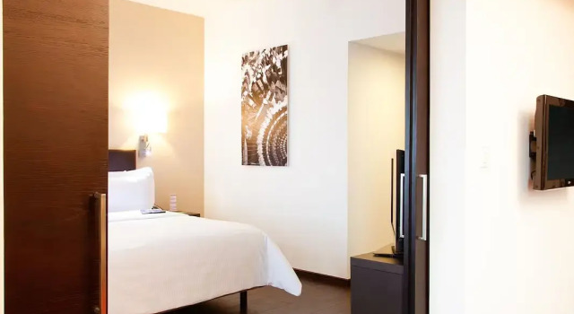 Полулюкс Fiesta Inn Puebla Las Animas