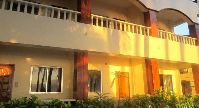 FIESTA HAUS RESORT, Prenota Resort Station 1 