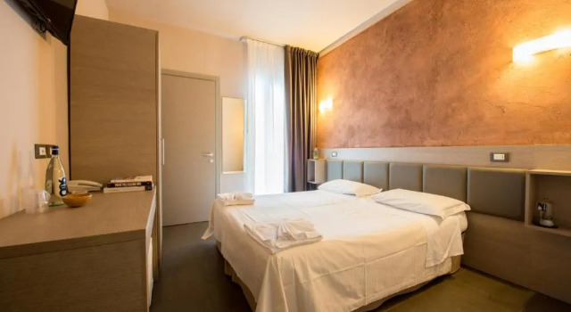Двухместный номер Standard с балконом Hotel Helvetia