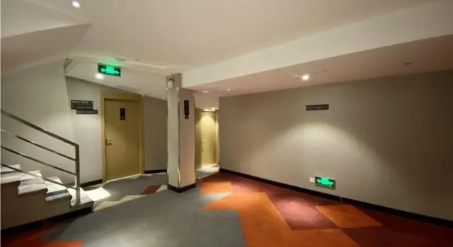City Comfort Inn Guangzhou Shixi Metro Station Pazhou Exhibition Center, Boek Hotel Hotels in Guangdong met parkeren, Parkeren