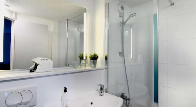 Двухместный номер Standard ibis budget Vannes