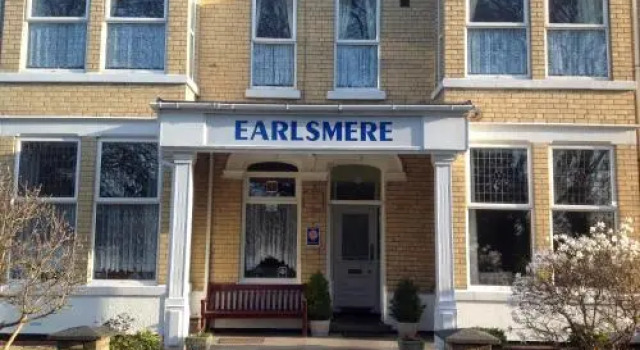 Earlsmere Guesthouse Hull, Book Hotel Kingston upon Hull East Riding of Yorkshire