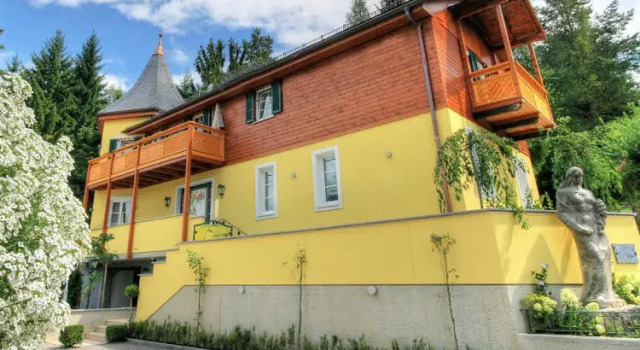 Hotel Restaurant - Häuserl im Wald Graz, Prenota Hotel Mariatrost Graz