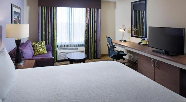 Двухместный номер Premium Hilton Garden Inn Hartford North-Bradley International Airport