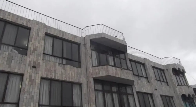 Breeze Hotel