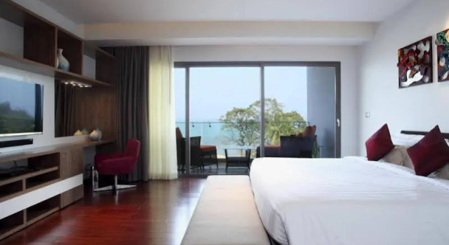 Seaview Nchantra Pool Villa