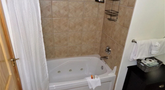 WHKM Watch Hill 2 bed 2 bath, Rezerwuj Apartament Hotele w Vail Ski z parkingiem, Parking