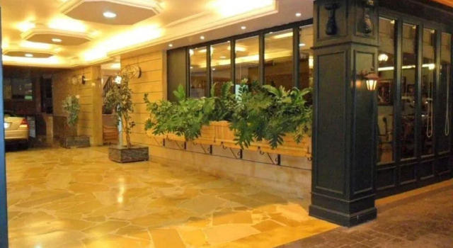 Viccini Suites, Prenota Hotel Hotel a Greater Beirut con parcheggio, Parcheggio