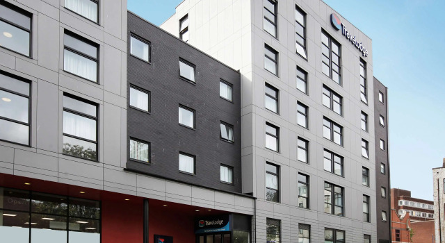 Travelodge Birmingham Central Moor Street, Забронировать Отель Бирмингем Уэст-Мидлендс, рядом с Бирмингемский городской университет