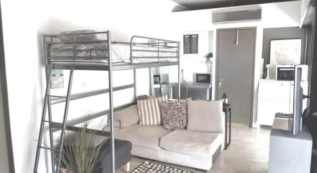Impeccable 3-bed Apartment in Athens