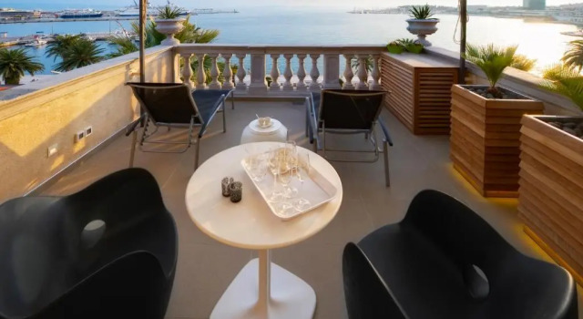 Люкс Luxury с видом на море Riva Luxury Suites