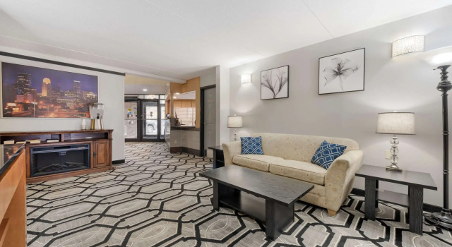 Quality Inn and Suites Rochester, Rezerwuj Hotel Rochester Minnesota