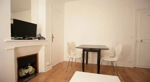 Sunny Saint Germain 1 Bdrm (158), Забронировать Апартаменты/квартира 7-й округ: Дом Инвалидов Париж, рядом с Железнодорожный вокзал Монпарнас
