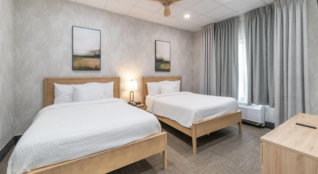 Bellissimo Grande Hotel, จอง โรงแรม North Stonington Connecticut