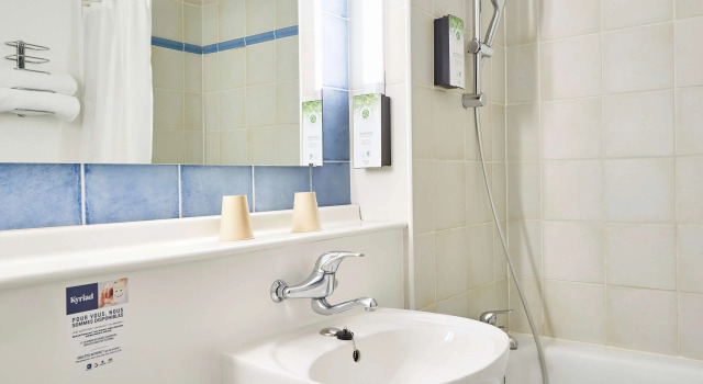 Двухместный номер Standard Kyriad Caen Nord - Hérouville-Saint-Clair