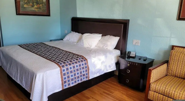 Coldspring Inn, Buchen Sie Gasthaus Coldspring Texas