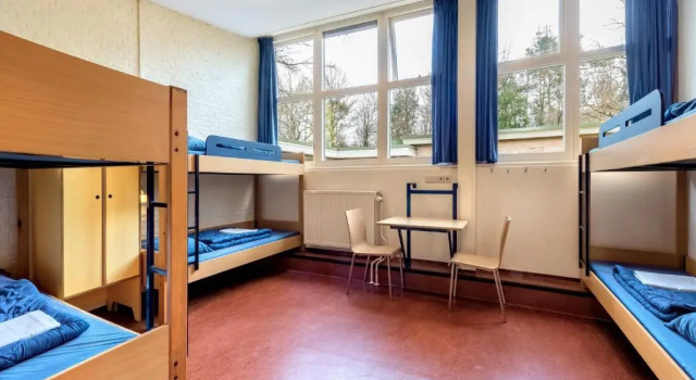 Кровать в общем номере Stayokay Hostel Apeldoorn - Fully renovated March 2026
