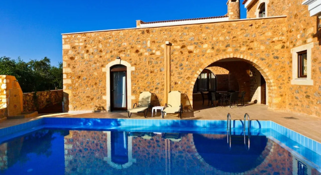 Вилла с 3 комнатами Villas and Bungalows