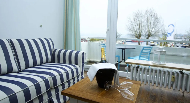 Двухместный номер Premium с балконом и с видом на океан ACQUA Strande Yachthotel & Restaurant