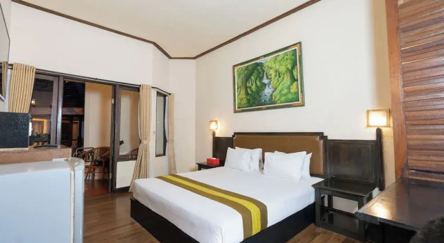 Номер Deluxe с балконом The Flora Kuta Bali