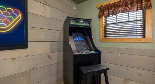 Harmony Peak, Забронировать Отель Отели Гатлинберг 4 звезды, рядом с Hillbilly Golf, 4*