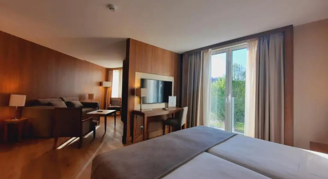 Трёхместный номер Standard Отель Gran Hotel Balneario De Puente Viesgo