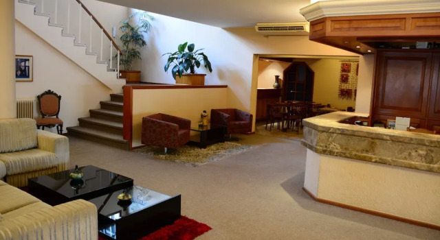 Hotel Crown