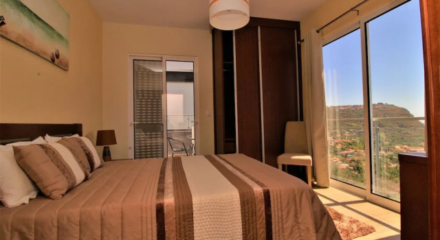 Caracas One Bedroom Apartment Sea View, Rezerwuj Apartament Serra de Agua Funchal, w pobliżu CityBubbles