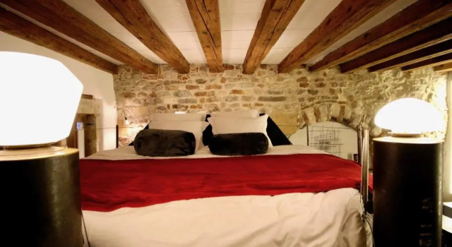 Le Clos de Sainte Croix, Забронировать Отель 05. Вье-Лион Лион, рядом с Перраш