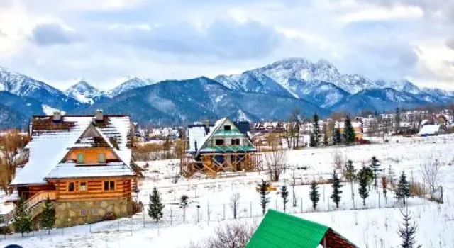 Willa u Teresy, Book Apartment Hotels in Tatras with Parking, Parking