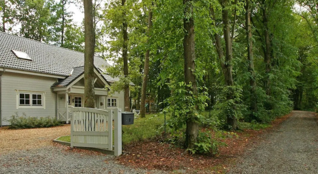Шале Countryside Chalet in Bomal sur Ourthe With Sauna, Balcony