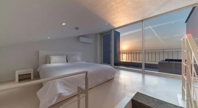 Номер Standard Дуплекс Daytona Pool Villa