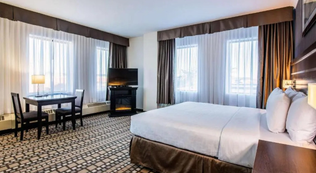 Двухместный номер Deluxe Clarion Hotel & Suites