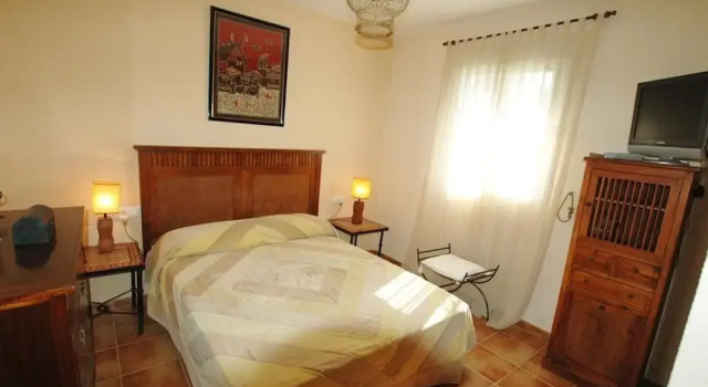 Chalet con piscina privada casa blanca