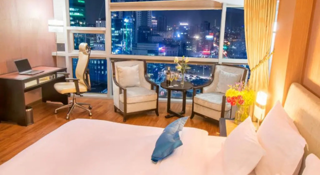 Люкс с видом на горы The Blue Sky Hotel and Tower