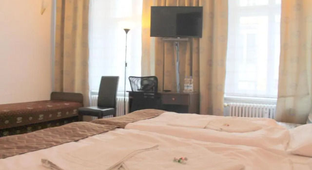 Standart dört kişilik oda Hotel Amelie Berlin