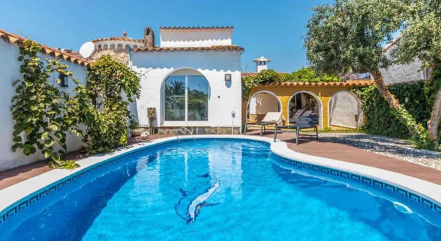 Empurialola -Casa con piscina en Empuriabrava-148