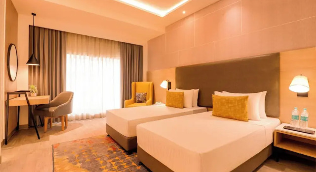 Lemon Tree Hotel, Chandausi, Забронировать Отель Chandausi штат Уттар-Прадеш