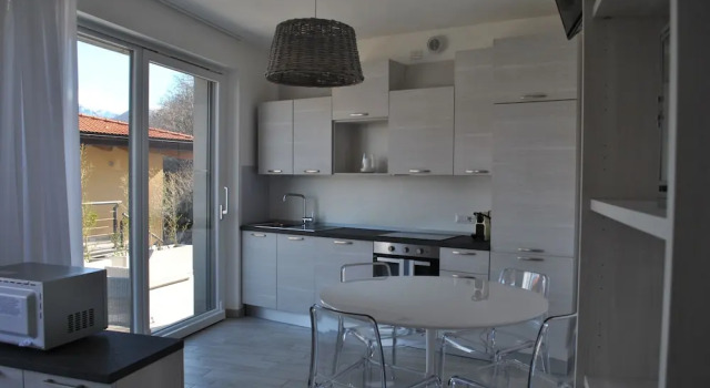 Baia Blu Luxury Apartments with Pool, Book Lejlighed Hoteller i Cremia med parkering, Parkering
