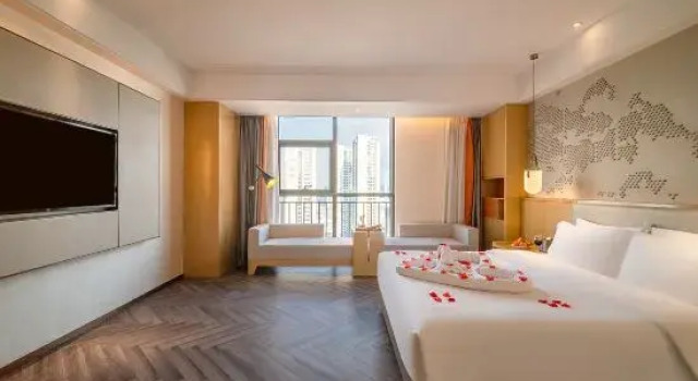 Люкс Business TOWO Shangpin International Hotel (Guiyang Century Jinyuan Shopping Center)